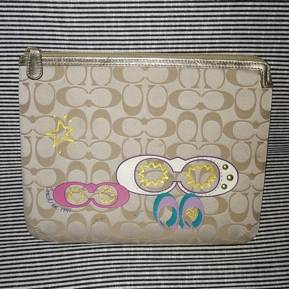 Coach tablet case - Picture 1 of 5